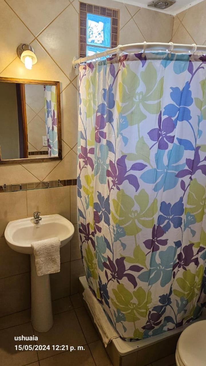 Mirador Del Beagle Hosteria Ushuaia Ngoại thất bức ảnh