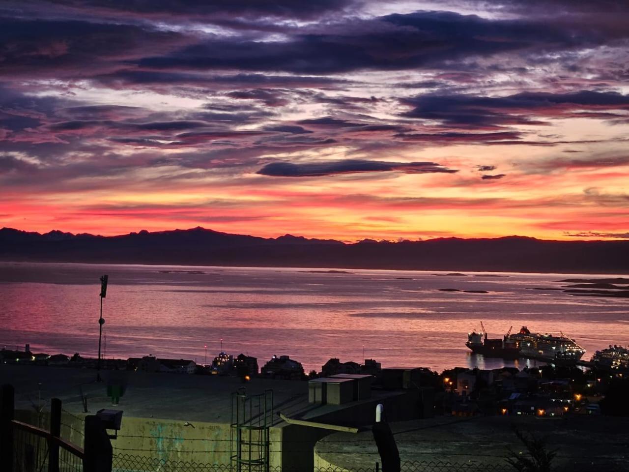 Mirador Del Beagle Hosteria Ushuaia Ngoại thất bức ảnh